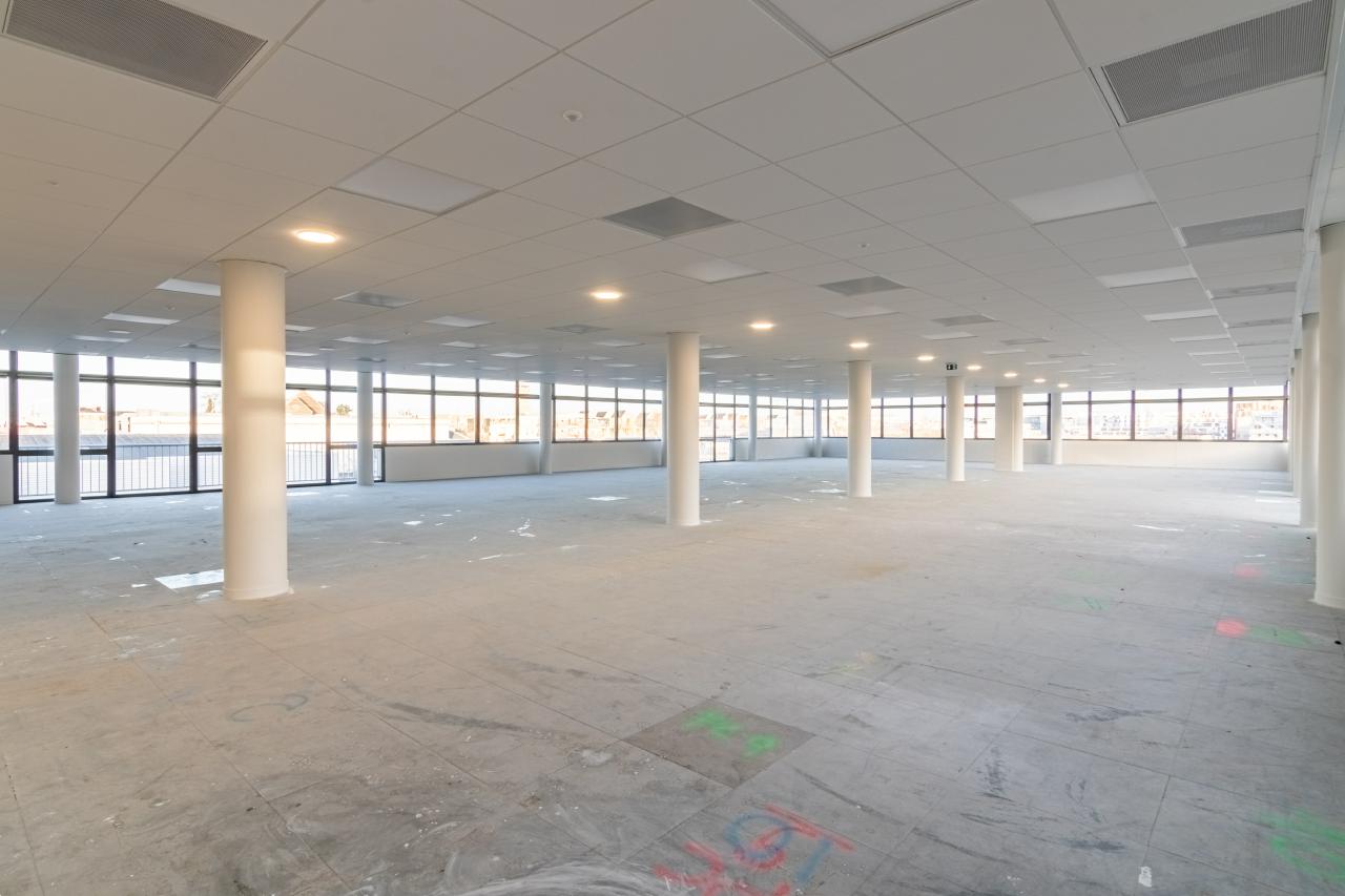 Bureau Saint-Denis 5800m² Location bureau Saint-Denis Seine-Saint-Denis OLBUR2106895 4